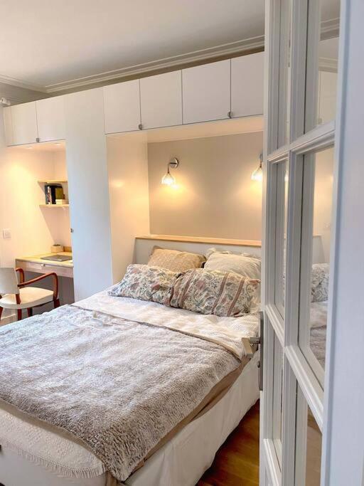 Logement Entier - Appartement Cosy De 2 Pieces Párizs Kültér fotó